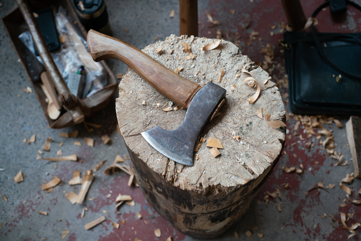 Family wood carving with Pathcarvers